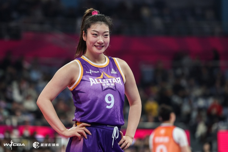 出手18次全場最多！李夢登場20分鐘 得到22分3籃板